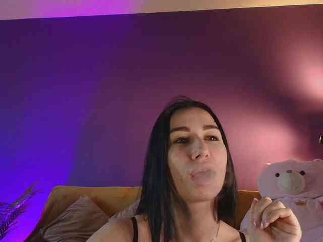AnyaKim1 webcam