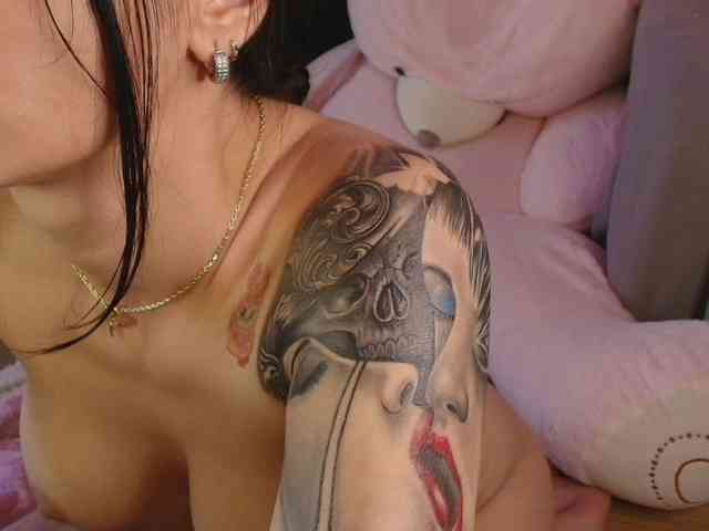 AnyaKim1 webcam