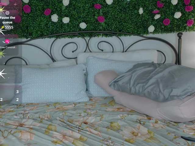 Siennaluxx live cam on BongaCams