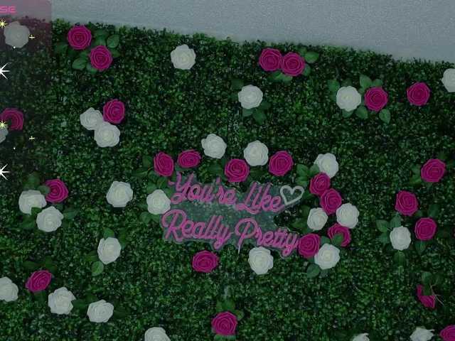 Siennaluxx live cam preview