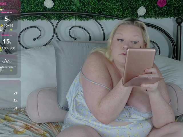 Siennaluxx live webcam show