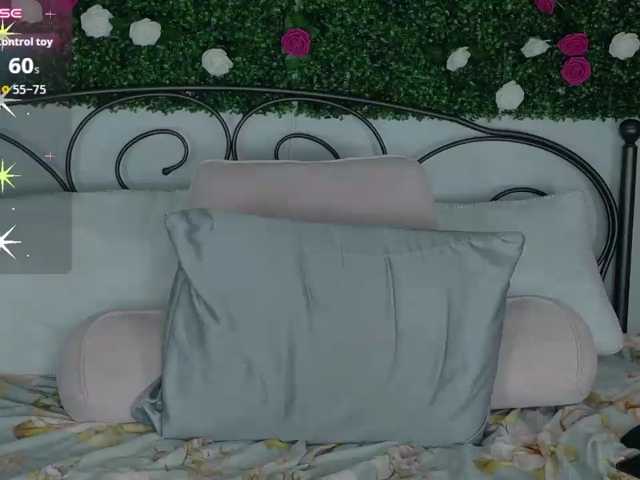 Siennaluxx live cam on BongaCams