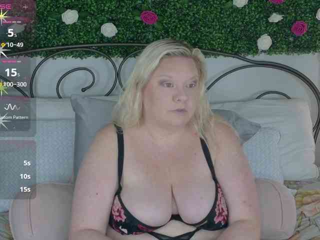 Siennaluxx webcam