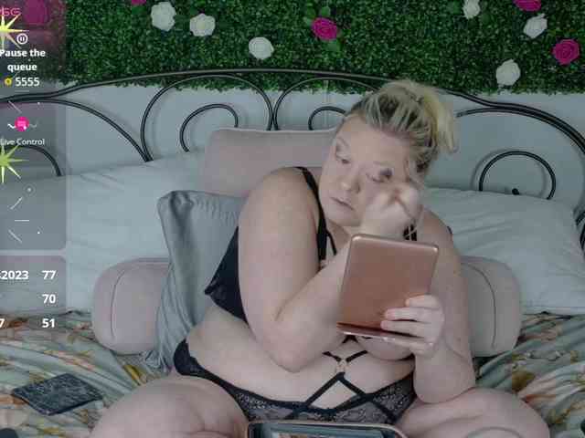 Siennaluxx webcam
