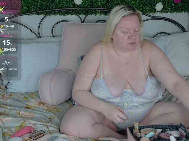 Siennaluxx webcam