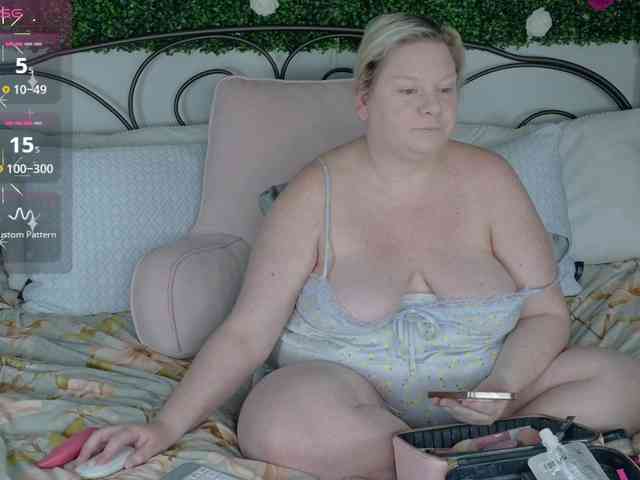 Siennaluxx webcam