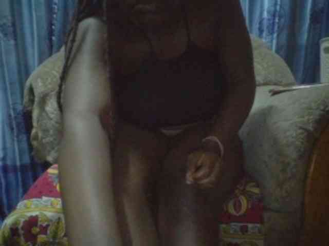 Melanin-pixie webcam