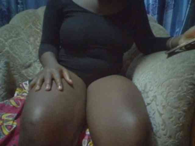 Melanin-pixie webcam