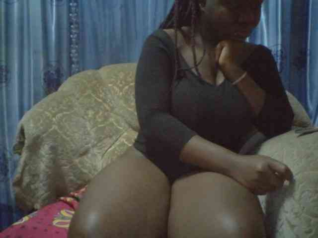 Melanin-pixie webcam