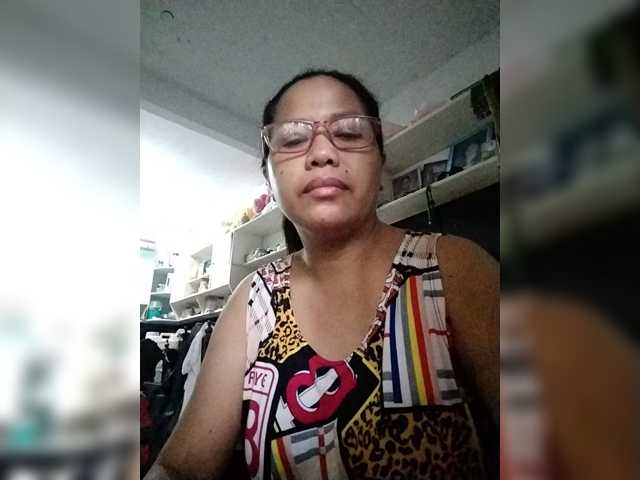 Chatty22 live cam
