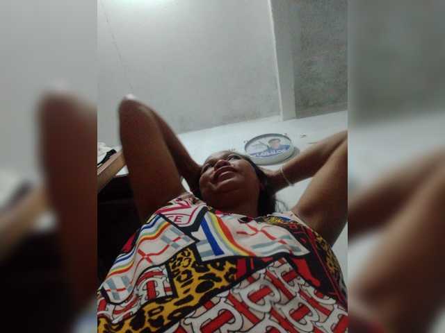 Chatty22, live now on BongaCams