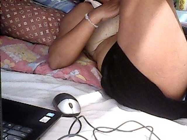 Chatty22 live cam on BongaCams