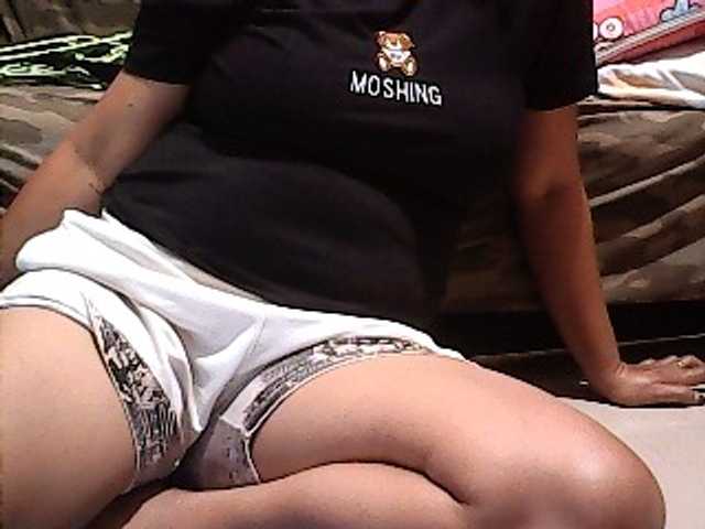 Chatty22 live cam on BongaCams