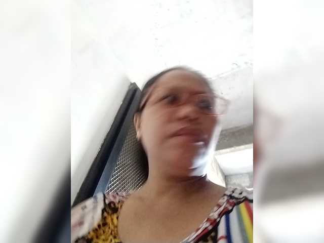 Chatty22 live cam