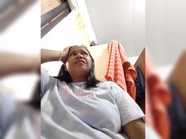 Chatty22 live webcam show