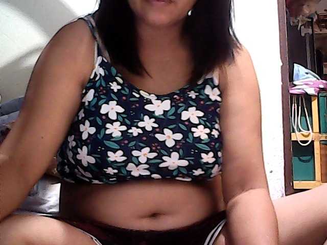 Chatty22 live cam on BongaCams