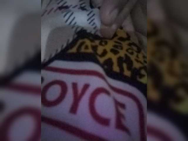 Chatty22 live cam preview