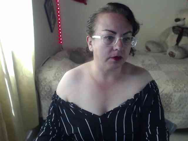Tania-Goddess- webcam