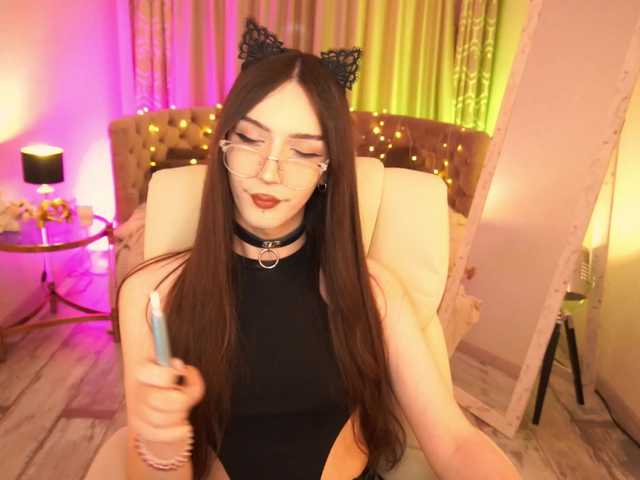 PixelShadee live cam