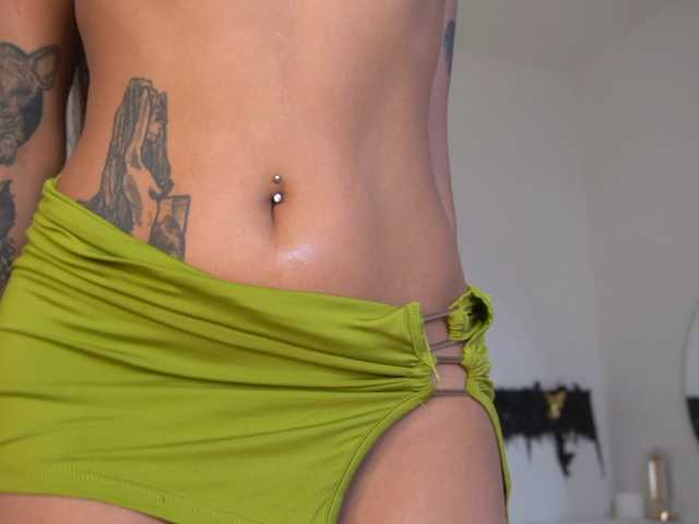 zennda live cam on BongaCams