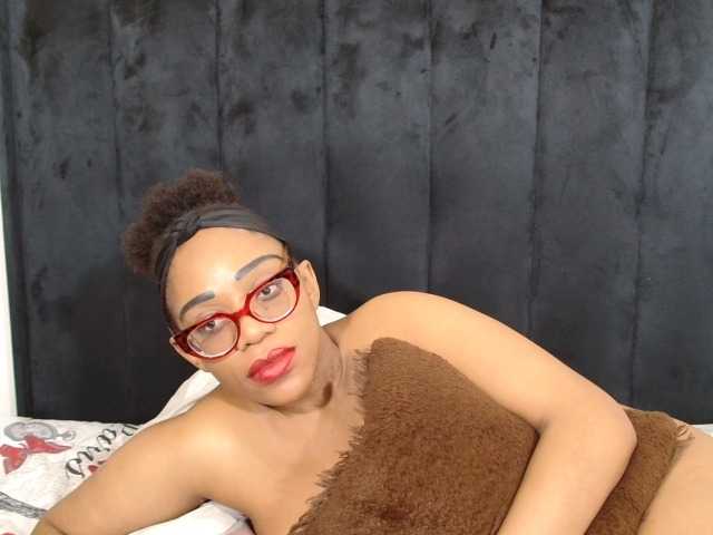 SultryDiva live cam on BongaCams