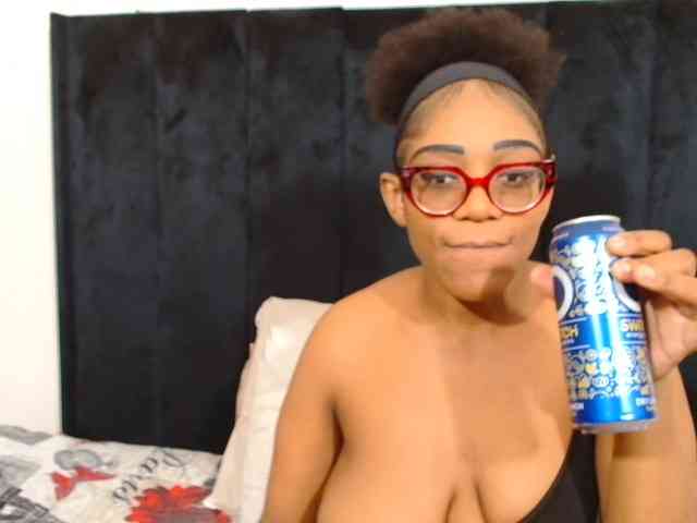 SultryDiva webcam