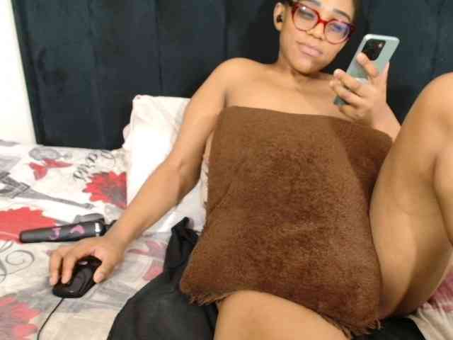 SultryDiva webcam
