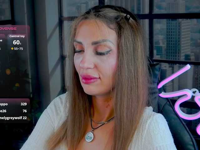 SexyKitty75-1 live cam preview