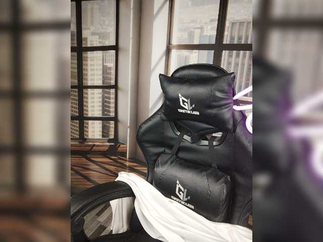 SexyKitty75-1 live cam on BongaCams