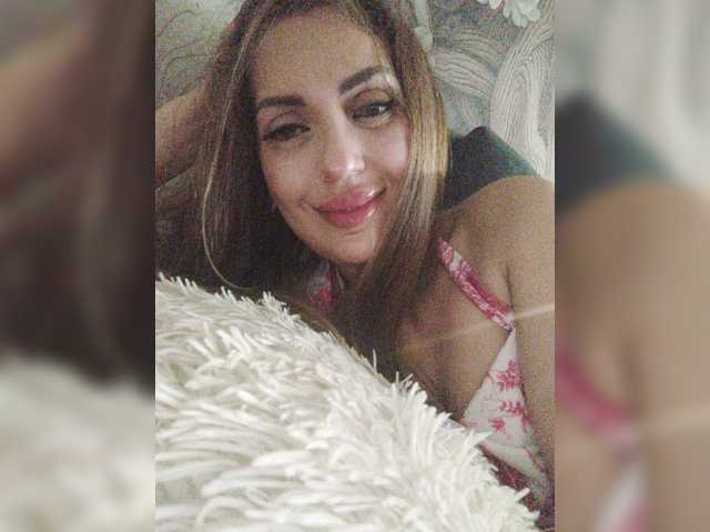 SexyKitty75-1 live cam on BongaCams