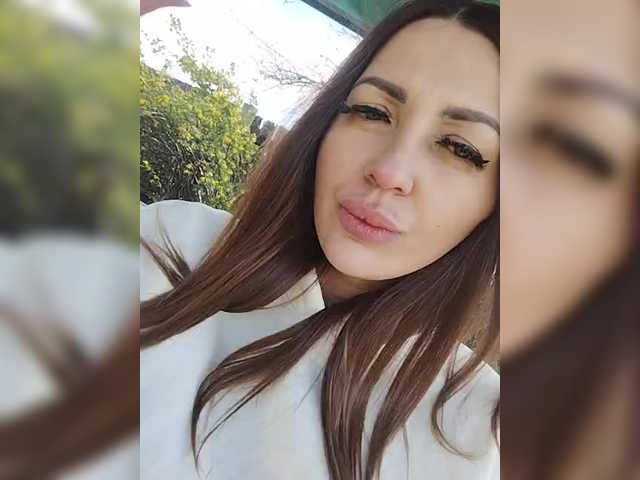 SexyKitty75-1's BongaCams show and profile