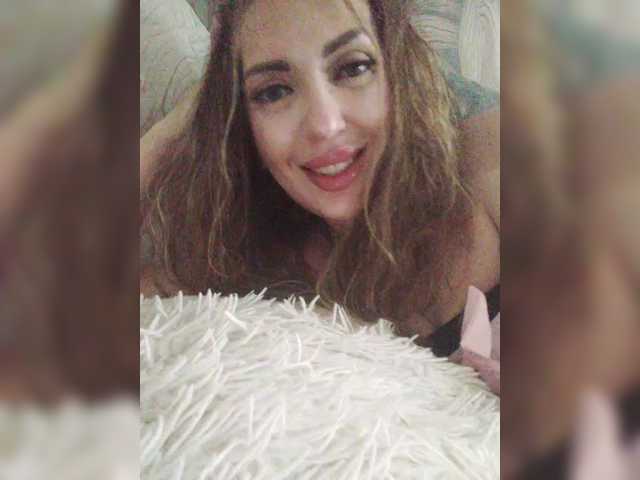 SexyKitty75-1 live cam on BongaCams