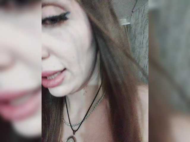SexyKitty75-1 live cam preview