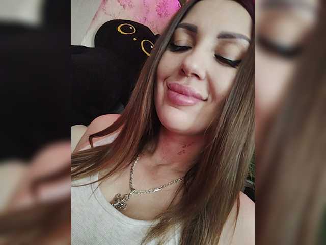 SexyKitty75-1 live cam on BongaCams