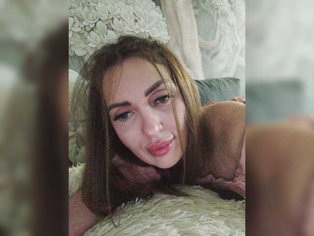 SexyKitty75-1 live cam preview