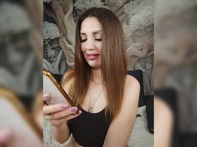 SexyKitty75-1 live webcam show