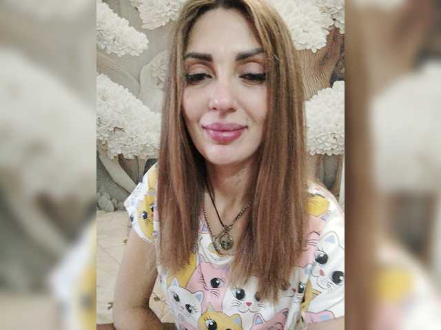 SexyKitty75-1 live cam on BongaCams