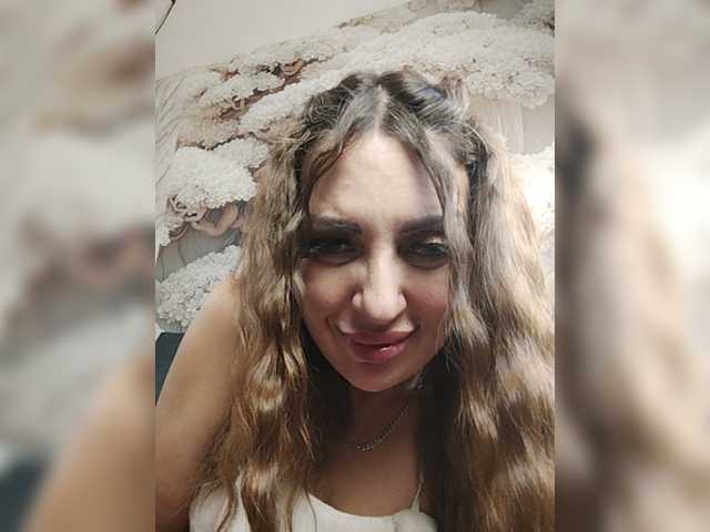 SexyKitty75-1 live cam on BongaCams
