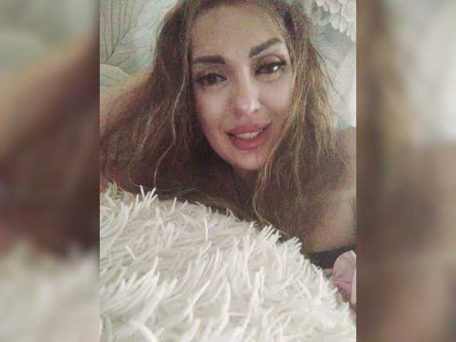 SexyKitty75-1 live cam on BongaCams