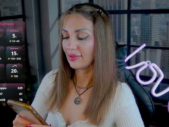 SexyKitty75-1 live cam preview