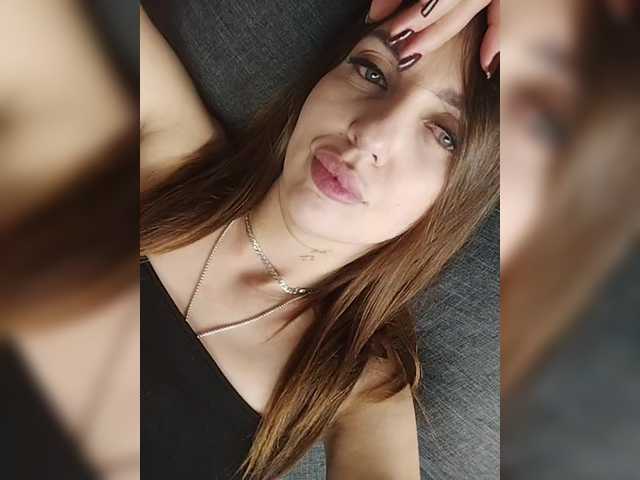 SexyKitty75-1 live cam on BongaCams