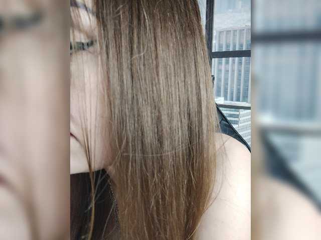 SexyKitty75-1 live cam on BongaCams