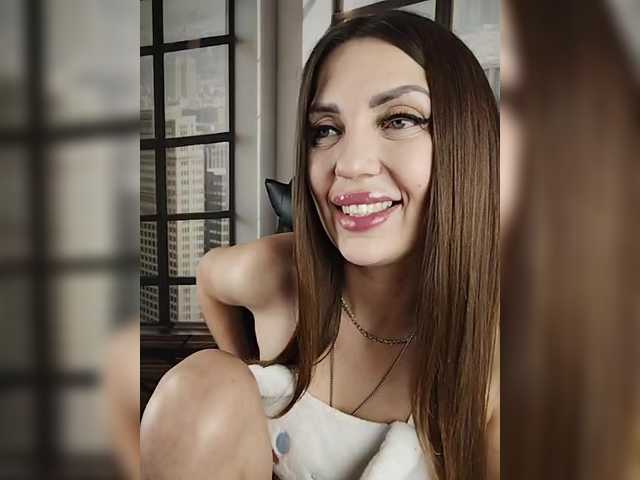 SexyKitty75-1 live cam on BongaCams