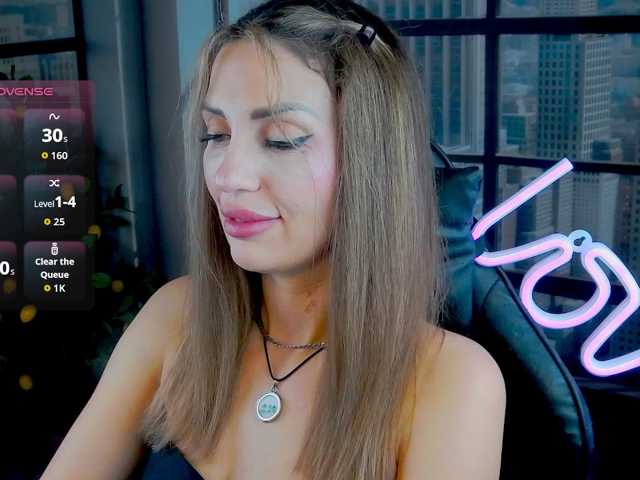 SexyKitty75-1, en directo ahora en BongaCams