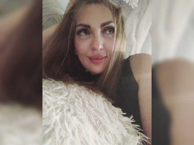 SexyKitty75-1 live cam on BongaCams