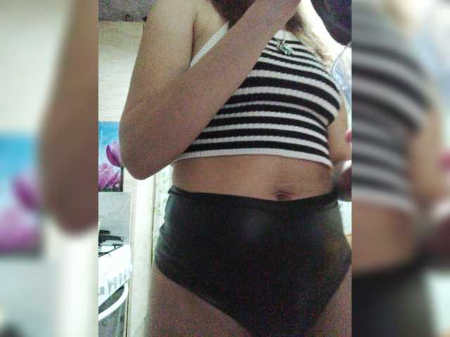 SexyKitty75-1 live webcam show