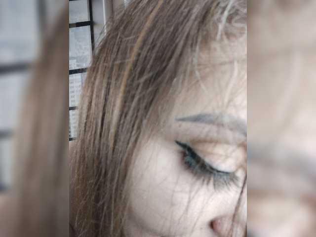 le modèle SexyKitty75-1 est en webcam porno dans un show sur le site bongacams, il possède les tags suivants: White/Caucasian,Redhead,Shaved