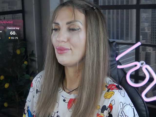 SexyKitty75-1 live cam on BongaCams