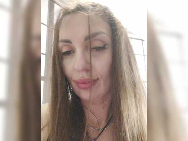 SexyKitty75-1 live cam on BongaCams