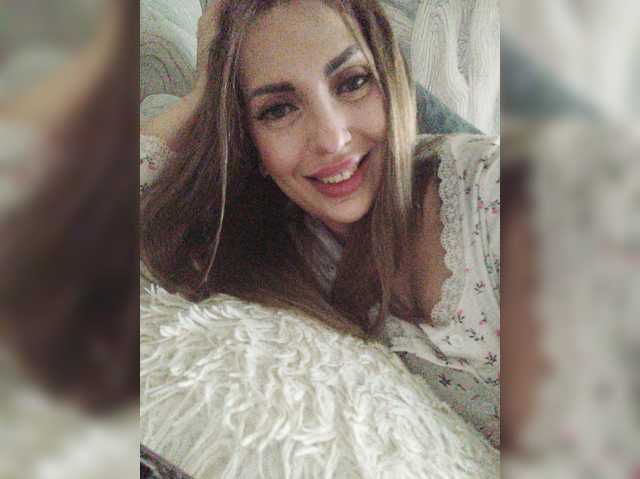 SexyKitty75-1 live cam on BongaCams